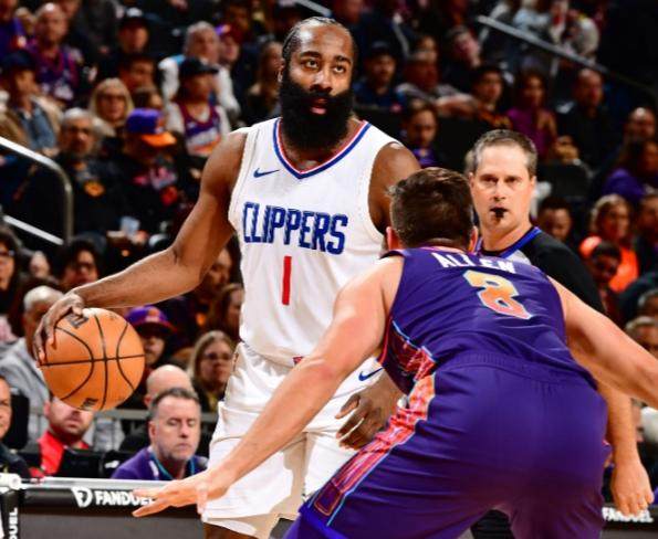 开云-快艇迅猛逼近西部第一 洛杉矶谁是最强已无争议